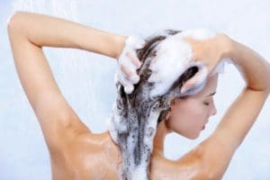 Hoe vaak zou je je haren moeten wassen 300x200 1 - Wat je niet wilt missen - Lifestyle