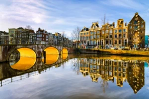 Ontdek Amsterdam van historische grachten tot moderne architectuur